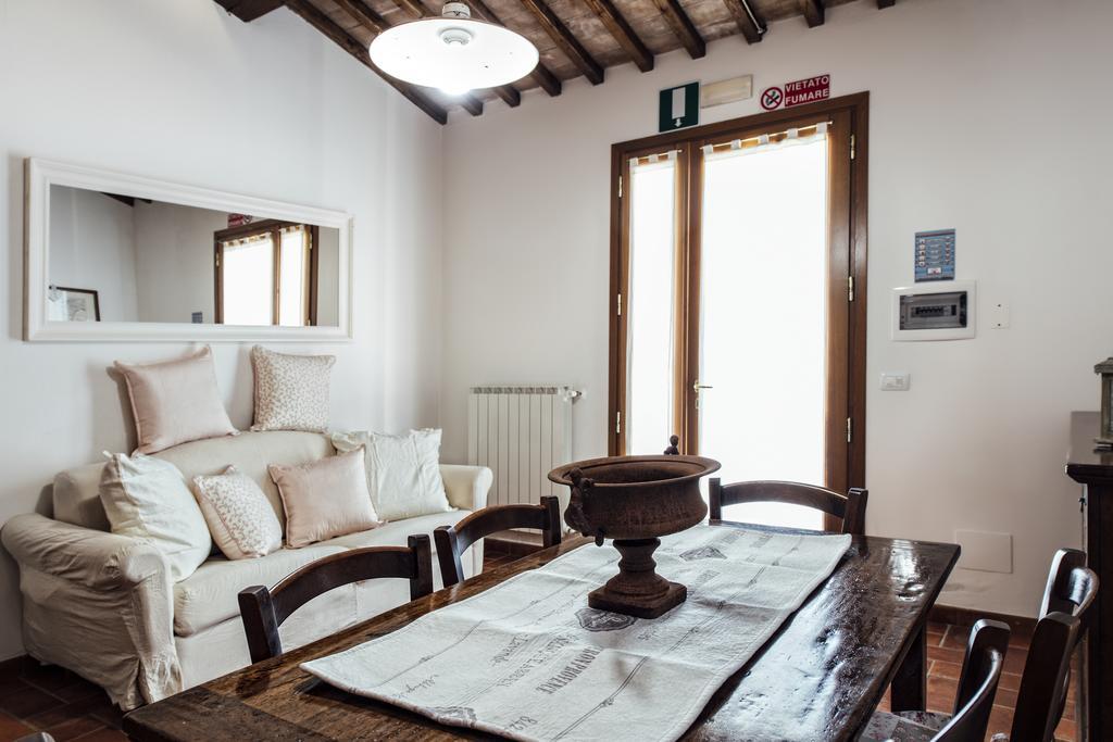 Borgo Del Faggio Apartment มอนติปุลเชียโน ภายนอก รูปภาพ